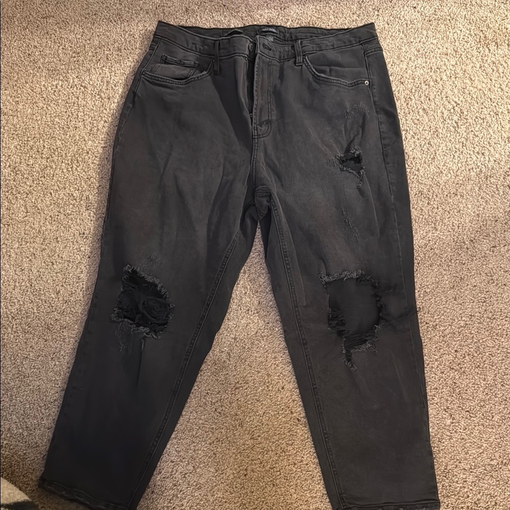 Women's Black Straight Leg Jeans